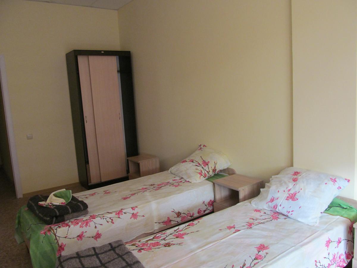 Hostel Raduga Киев Экстерьер фото